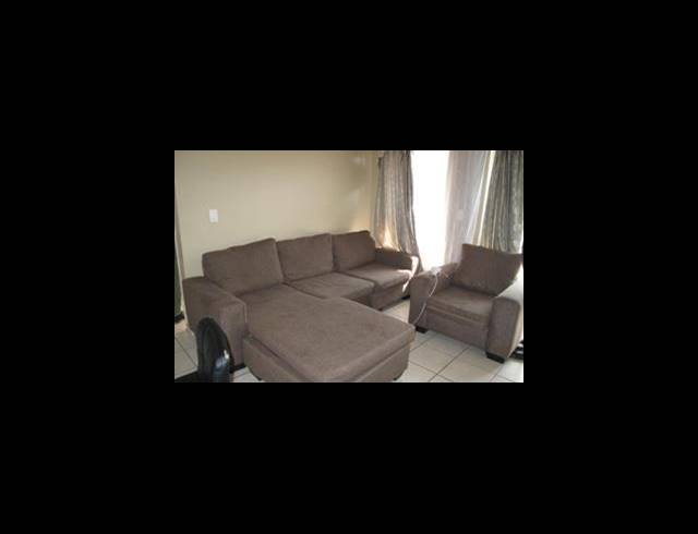 2 BEDROOM APARTMENT FOR SALE IN CLARINA